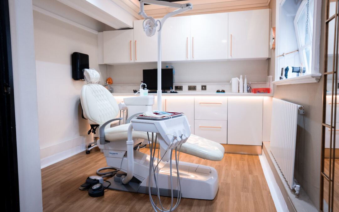 Bank dental treatment room